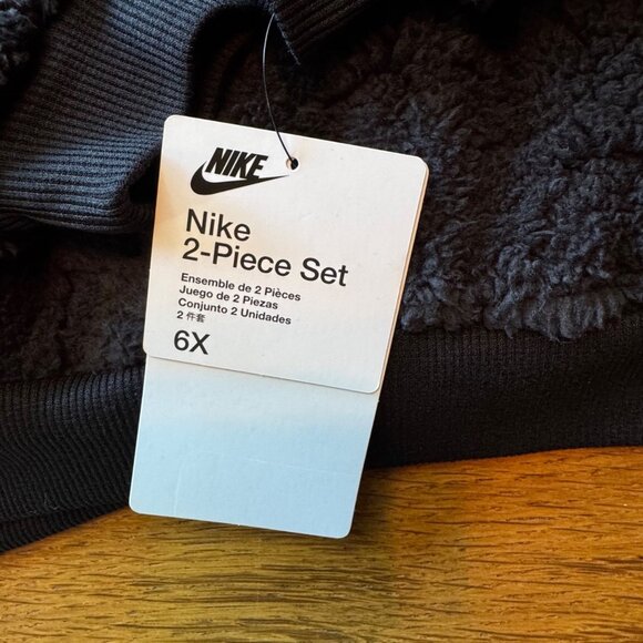 NIKE Cozy Faux Fur Fleece Set Girls 6-7 6X NWT Black Sweat Suit NEW Pants Hoodie - Picture 5 of 16